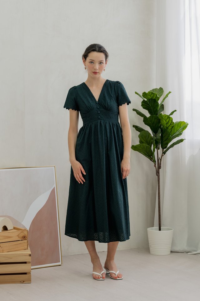 Layana Eyelet Empire Button Maxi Dress In Emerald