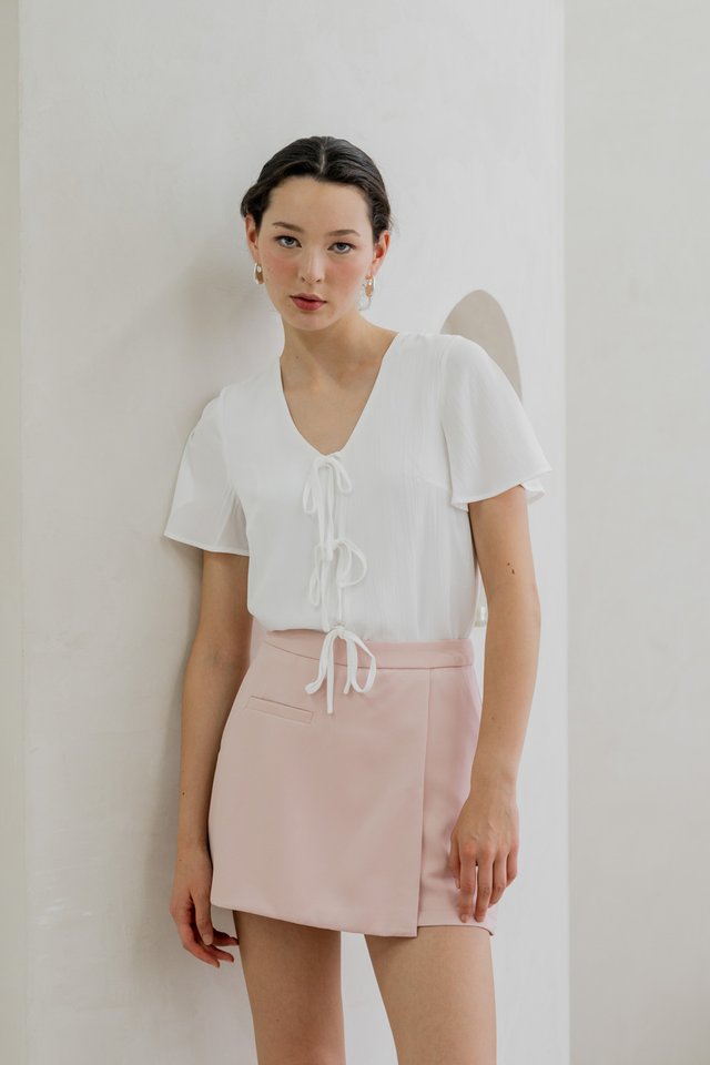Tiera Textured Tie Ribbon Top In White