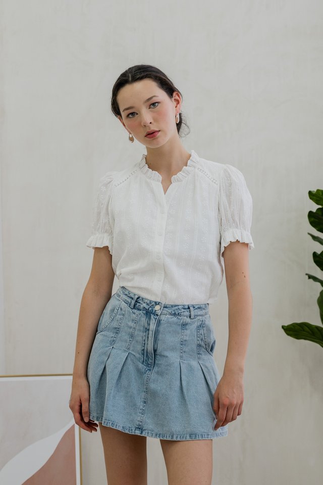 Bettany Eyelet Button Top In White