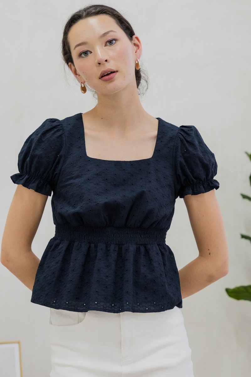 Sora Smocked Waist Eyelet Top In Navy (XS)