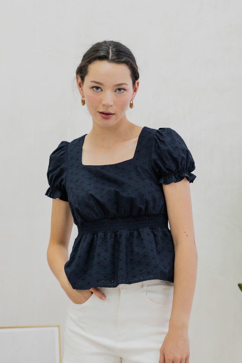 Sora Smocked Waist Eyelet Top In Navy (XS)