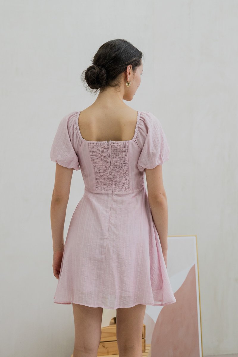 Primrose Textured Puff Sleeve Dress In Pink