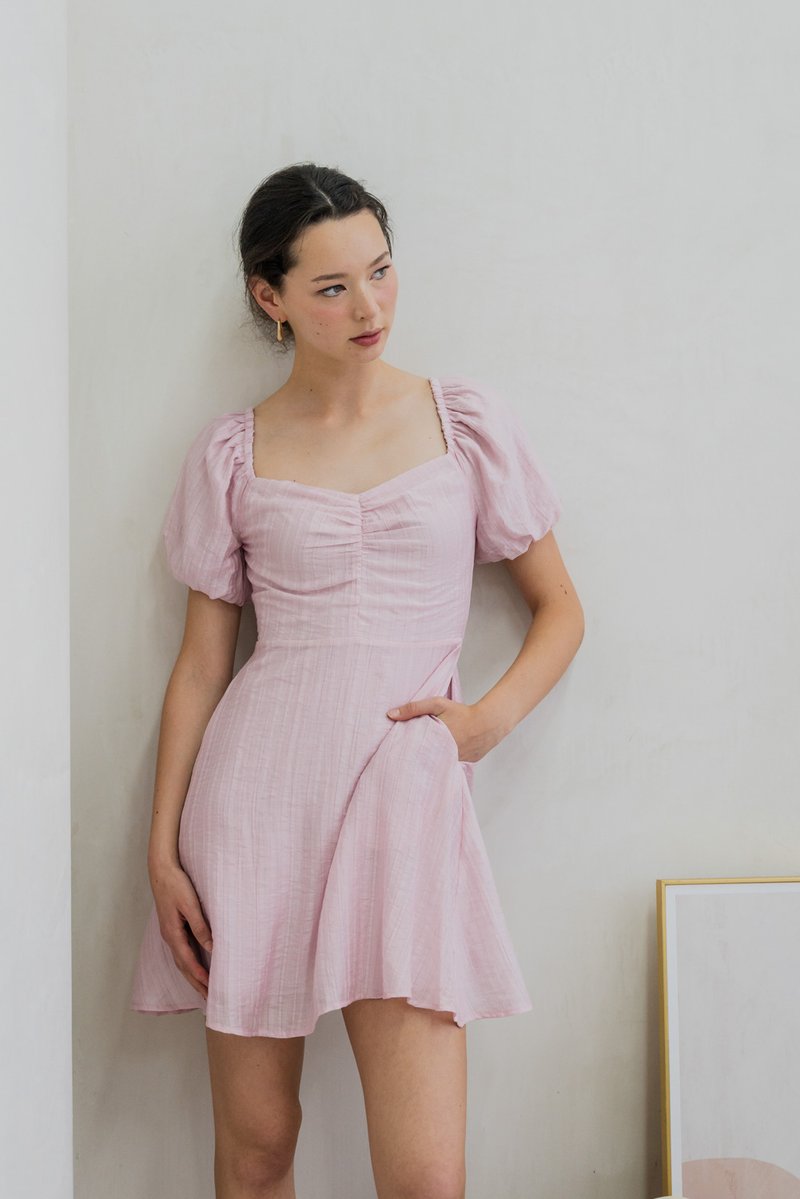 Primrose Textured Puff Sleeve Dress In Pink