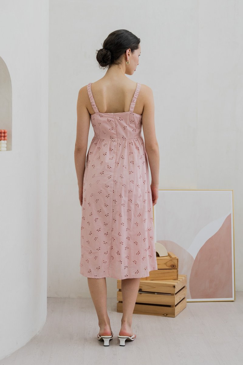 Elle Eyelet Midi Dress In Pink