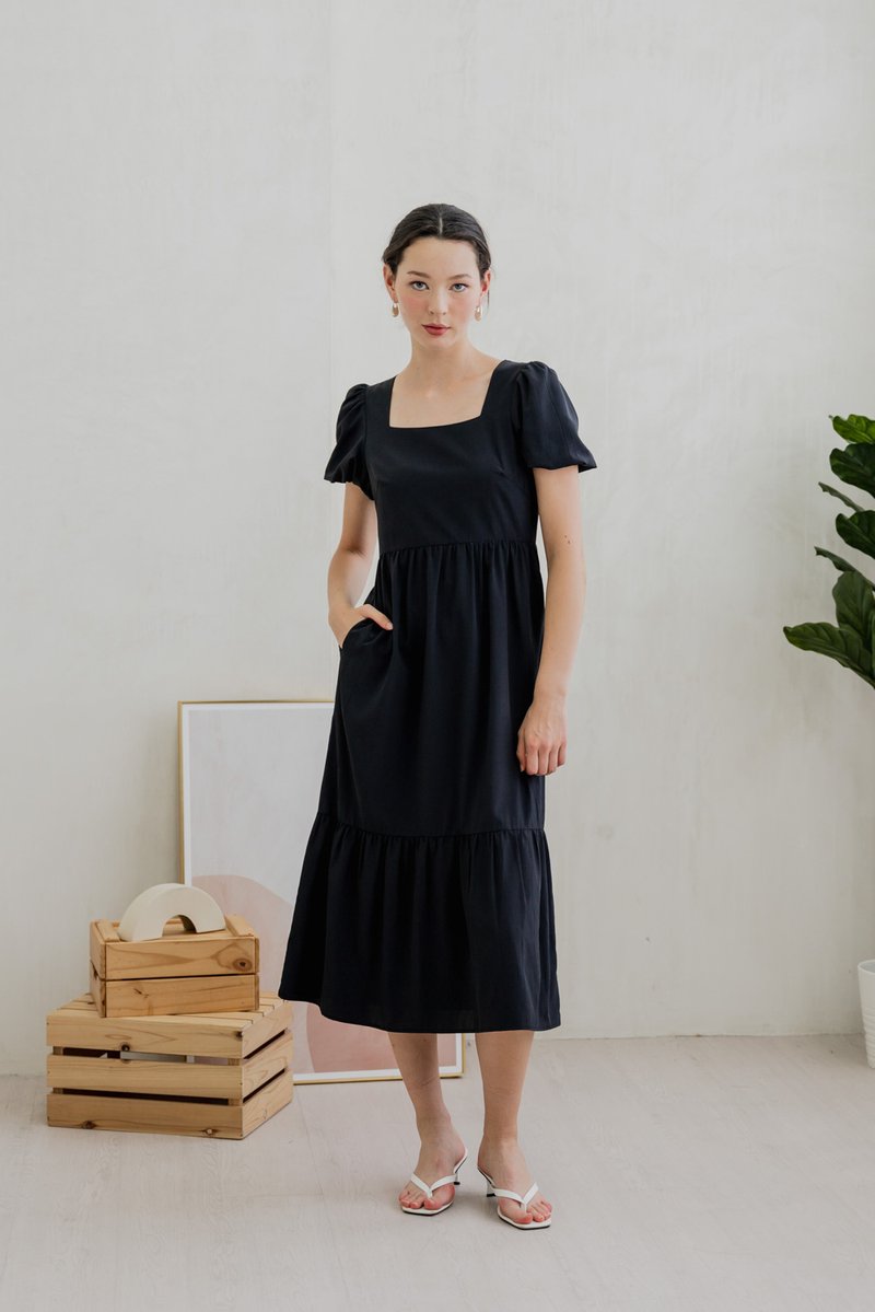 Theresa Texture Puffed Sleeve Maxi Dress In Black