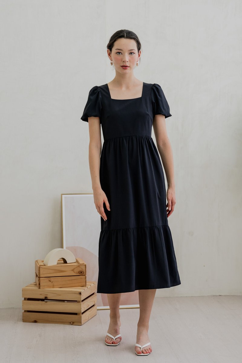 Theresa Texture Puffed Sleeve Maxi Dress In Black