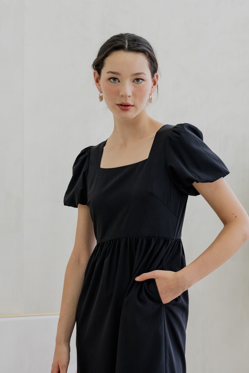 Theresa Texture Puffed Sleeve Maxi Dress In Black