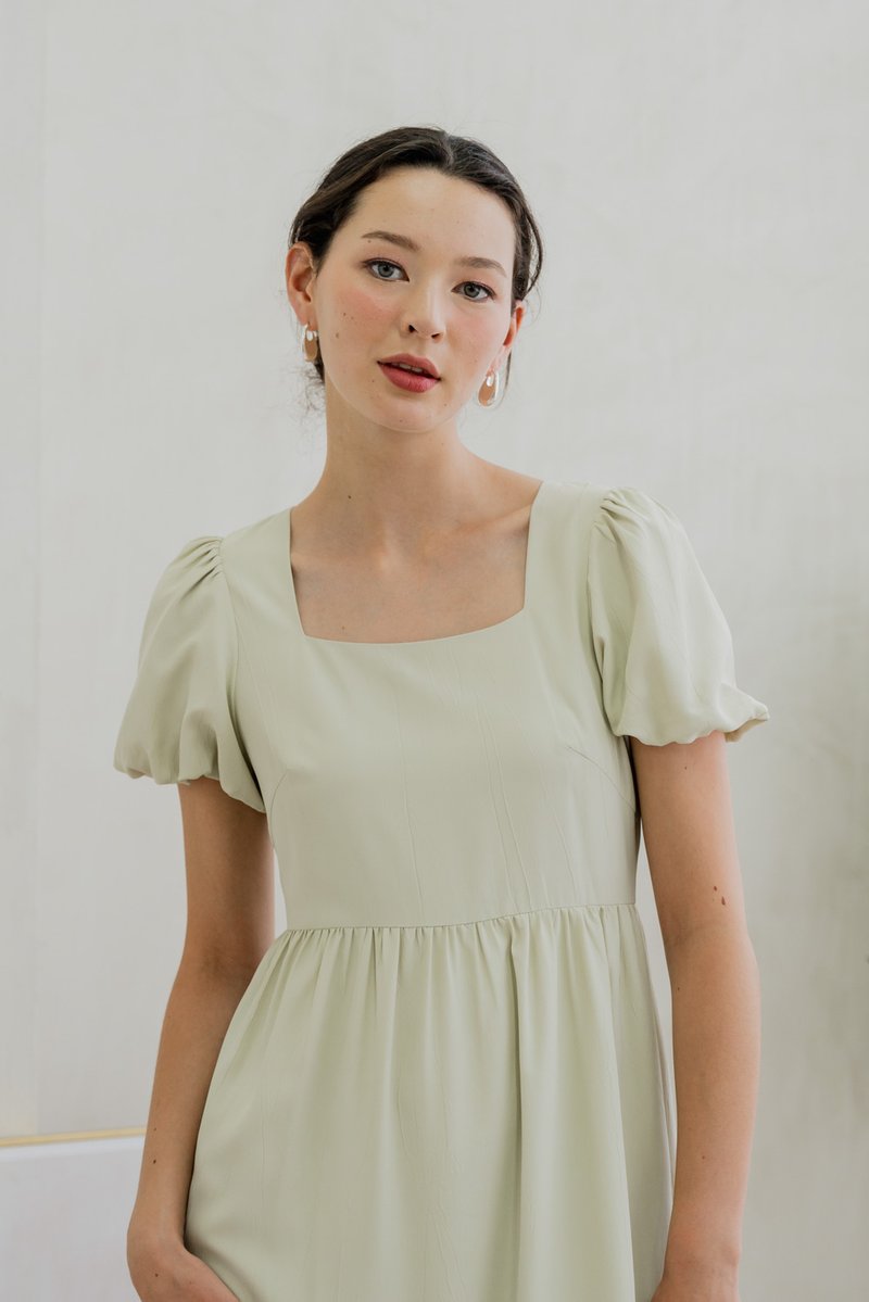 Theresa Texture Puffed Sleeve Maxi Dress In Sage (XS)