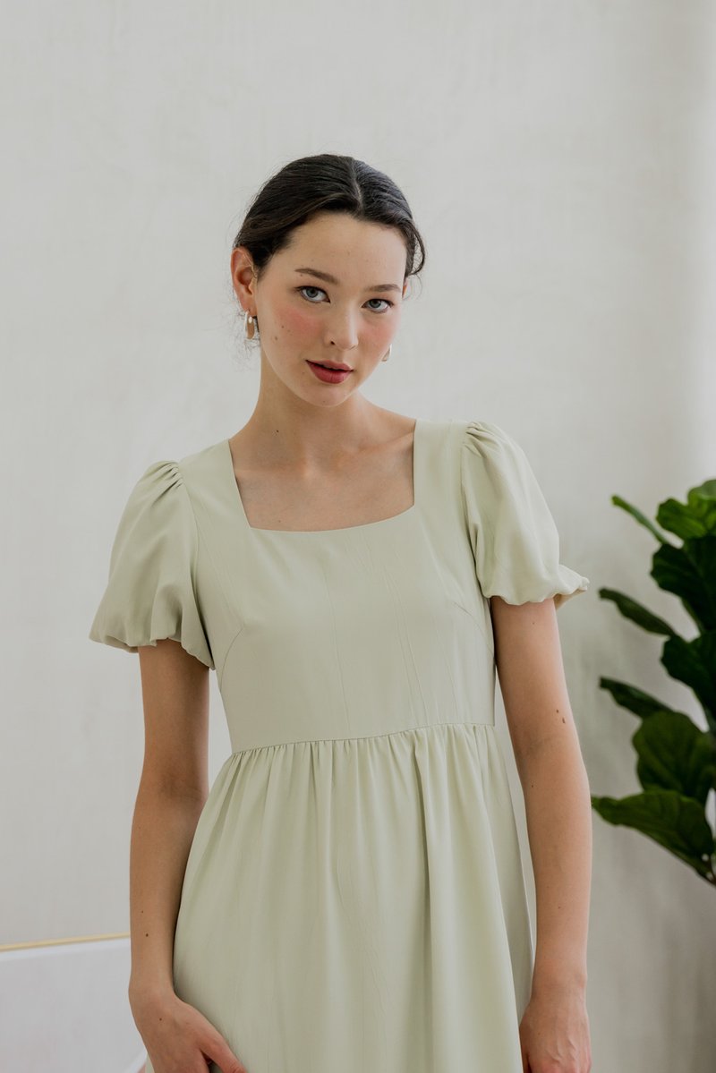 Theresa Texture Puffed Sleeve Maxi Dress In Sage (XS)