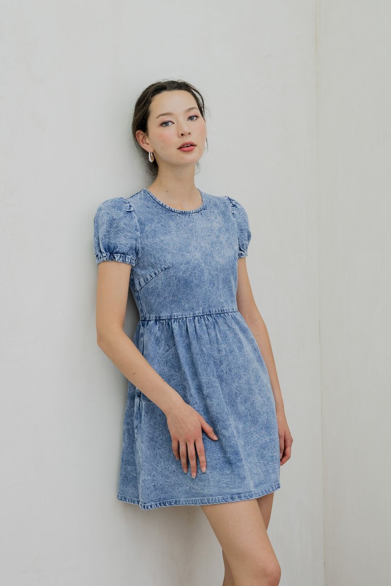 Doa Puffed Sleeve Denim Dress (XXL)