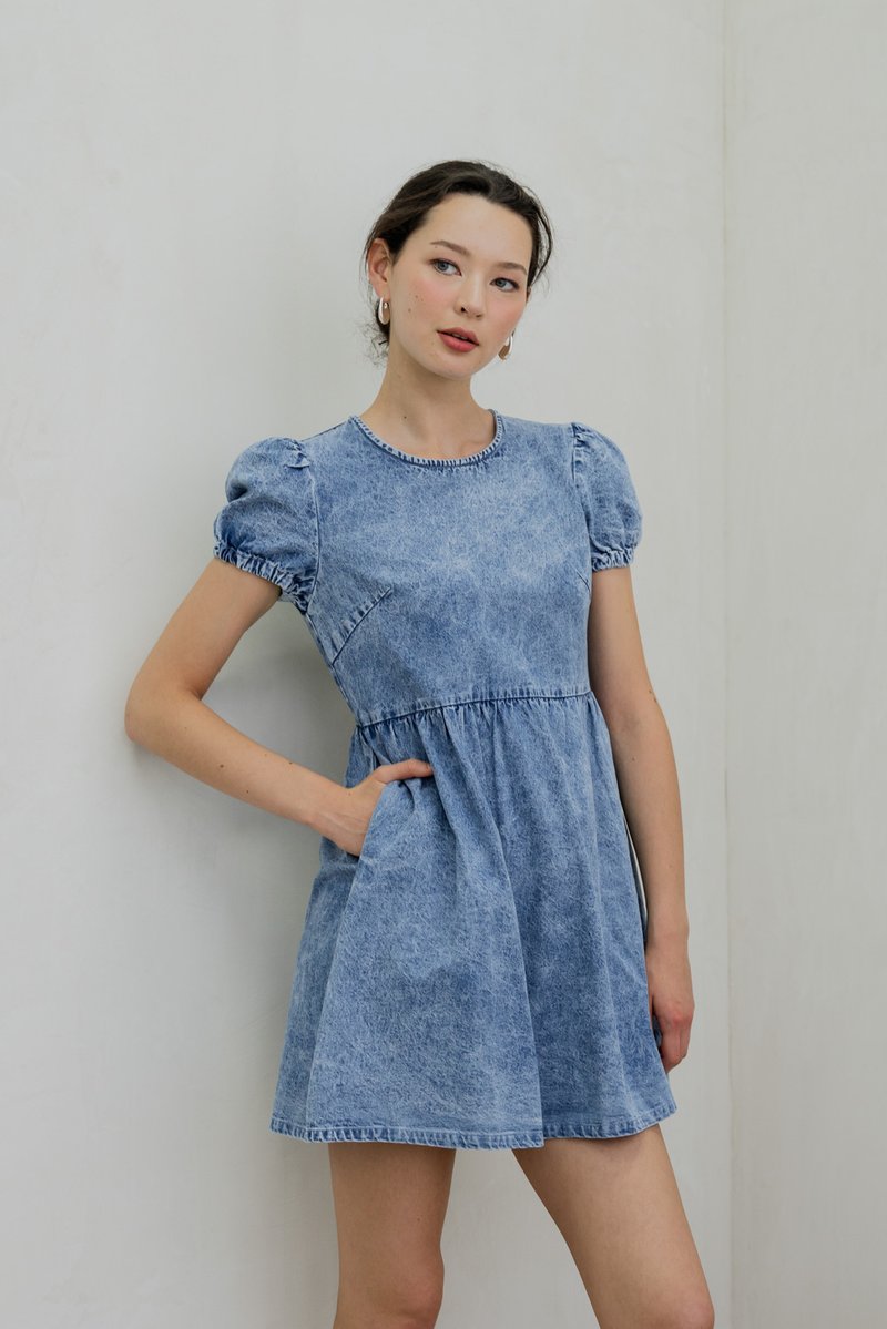 Doa Puffed Sleeve Denim Dress (XXL)