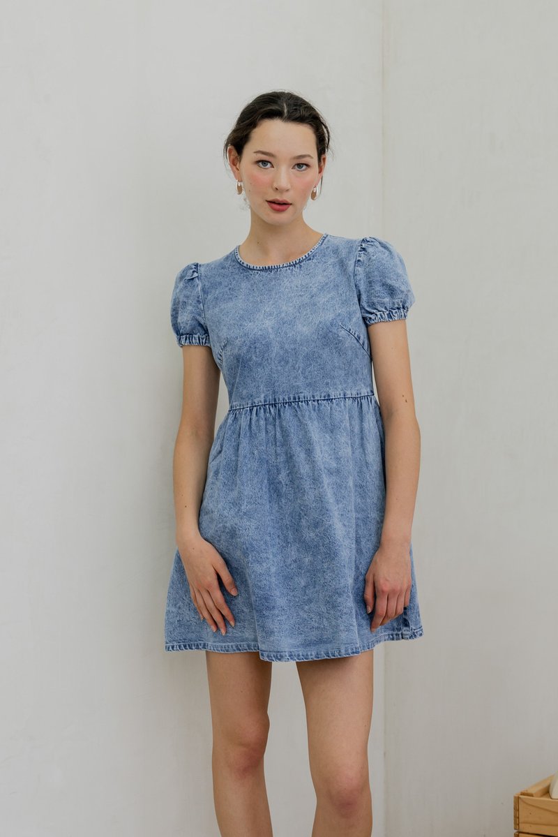 Doa Puffed Sleeve Denim Dress (XXL)