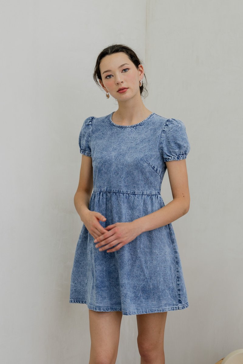 Doa Puffed Sleeve Denim Dress (XXL)
