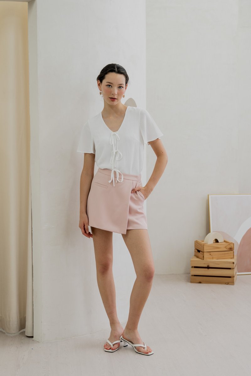 Tiera Textured Tie Ribbon Top In White