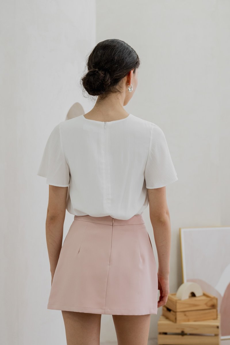 Tiera Textured Tie Ribbon Top In White