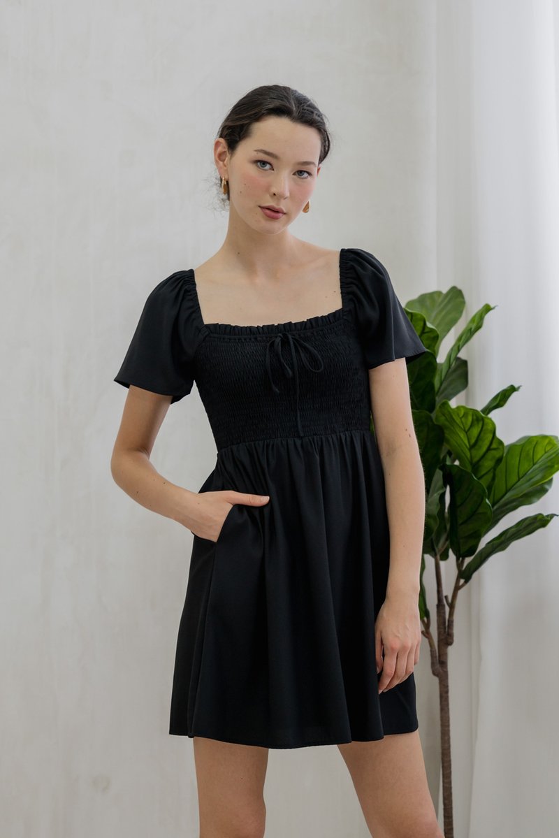 Rowana Ribbon Smocked Dress In Black (XS)