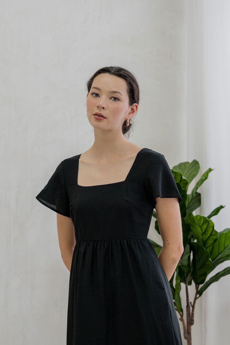 Feliz Flare Sleeve Midi Dress In Black (XS)