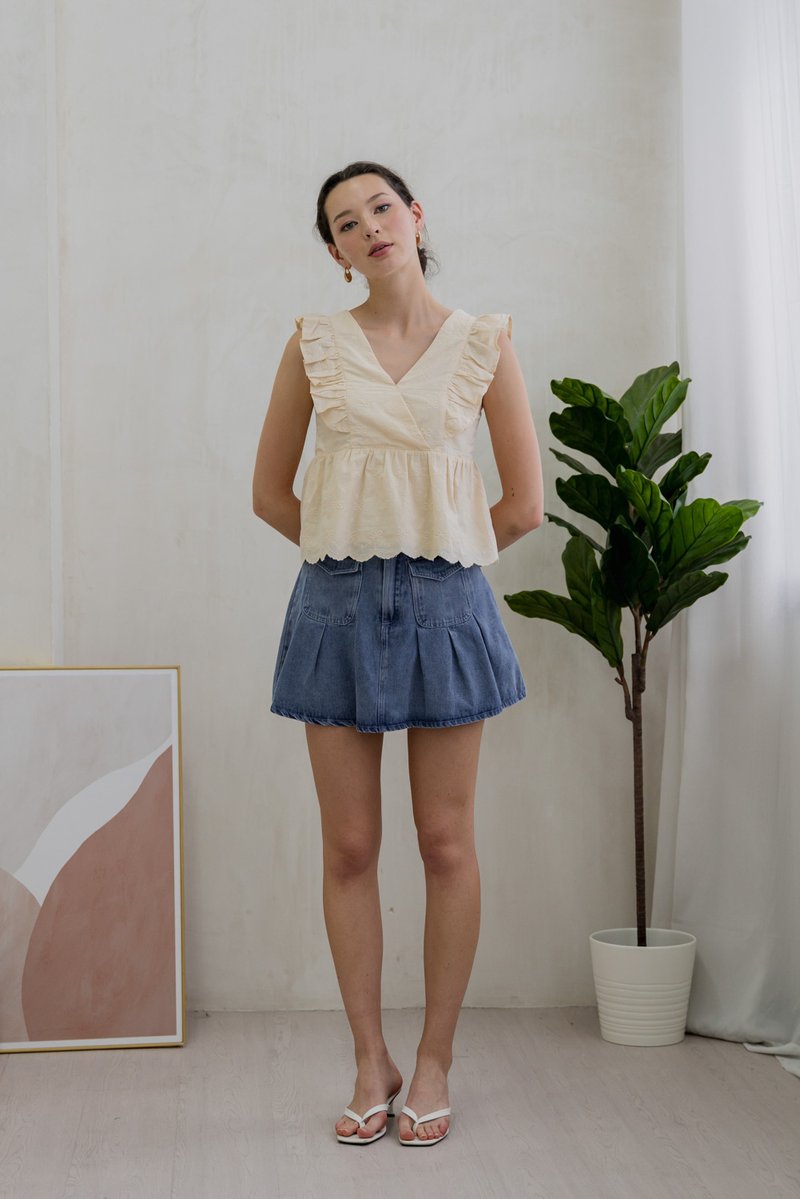 Avril Ribbon Embroidered Ruffle Top In Cream