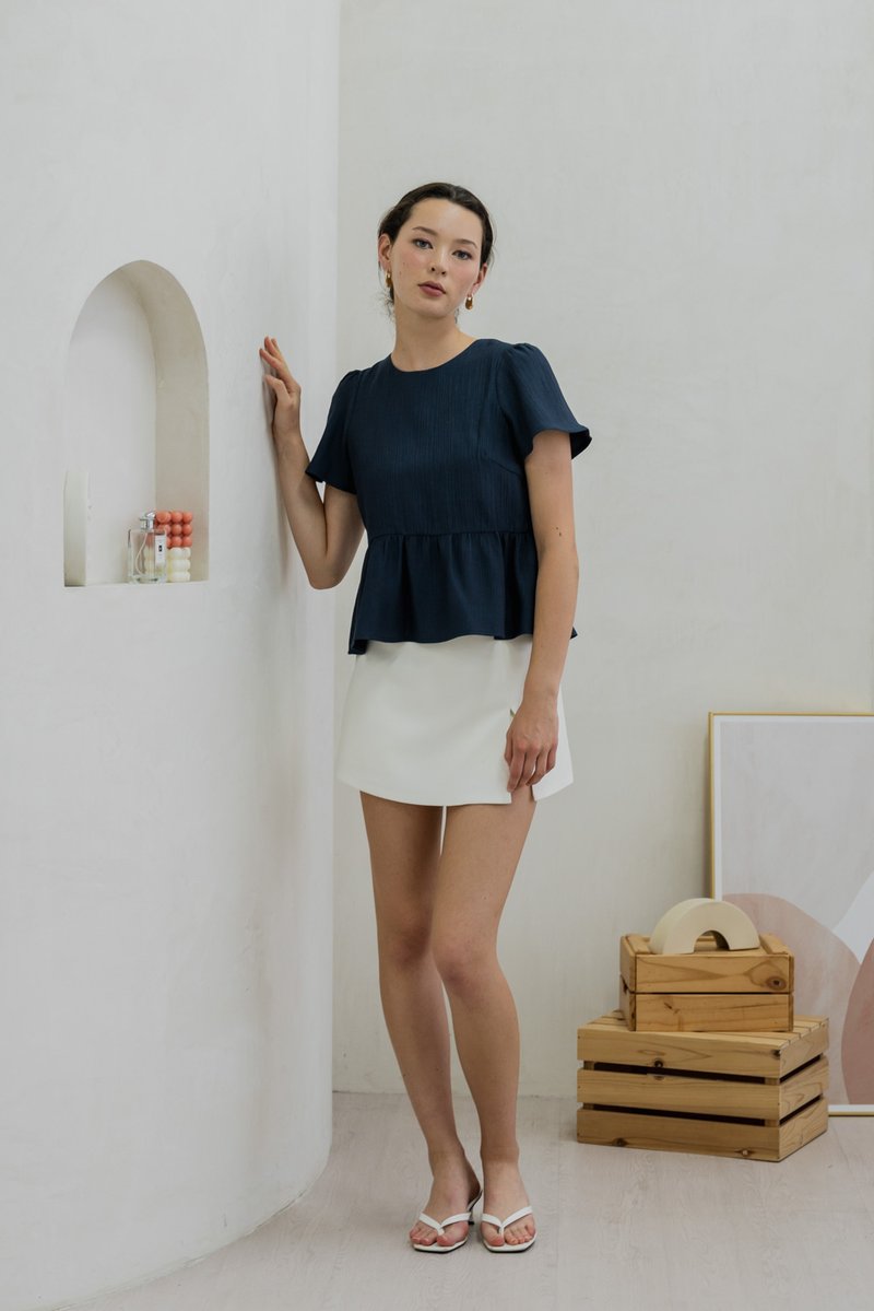 Tera Textured Flare Sleeve Top In Navy (XS)