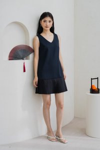 Heather Pleat Hem Dress In Navy (XS)