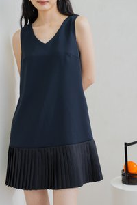 Heather Pleat Hem Dress In Navy (XS)