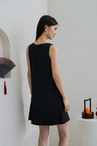 Heather Pleat Hem Dress In Navy (XS)