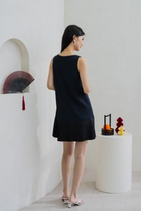 Heather Pleat Hem Dress In Navy (XS)