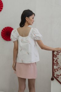Tinker Tulip Embroidery Top In White (XS)