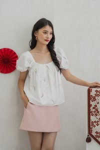 Tinker Tulip Embroidery Top In White (XS)
