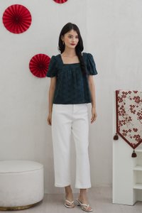 Noelle Eyelet Square Neck Top In Emerald (XS)