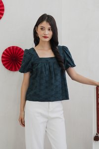 Noelle Eyelet Square Neck Top In Emerald (XS)
