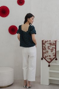Noelle Eyelet Square Neck Top In Emerald (XS)
