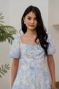 Emerie Porcelain Sweetheart Romper In Blue