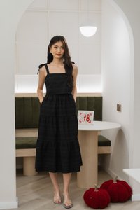 Spenser Eyelet Tiered Midi Dress In Black (XS)