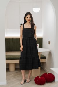 Spenser Eyelet Tiered Midi Dress In Black (XS)