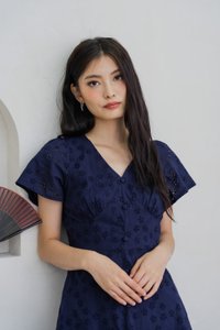 Willa Eyelet Empire Waist Dress In Navy (XS)