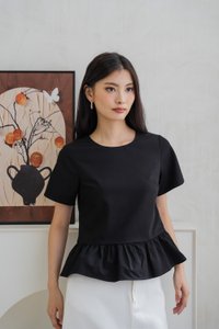 Robinson Ruffle Hem Blouse In Black