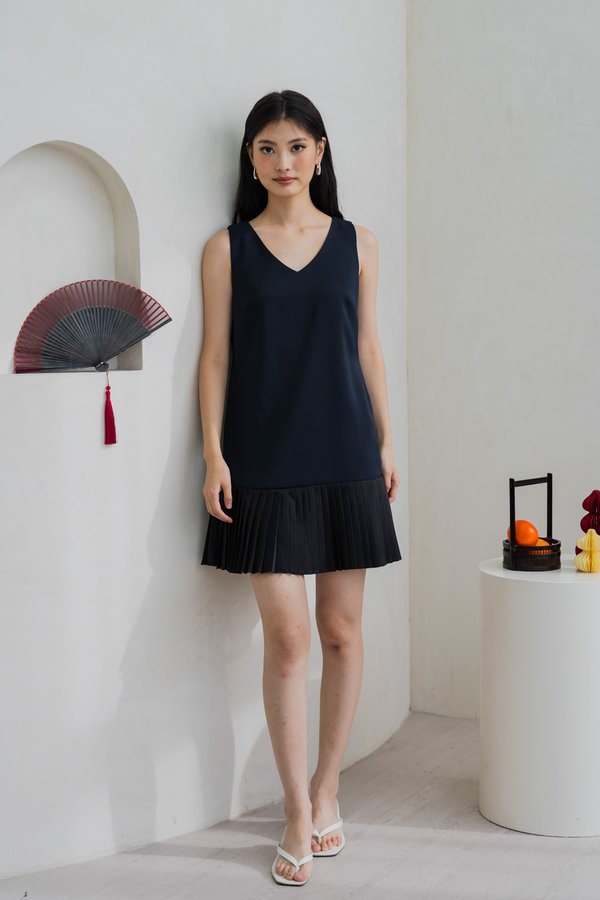 Heather Pleat Hem Dress In Navy (XS)