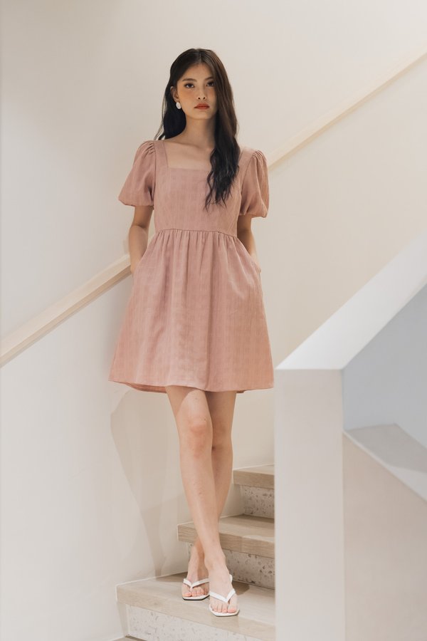 Tika Textured Square Neck Dress In Dusty Pink (XS)