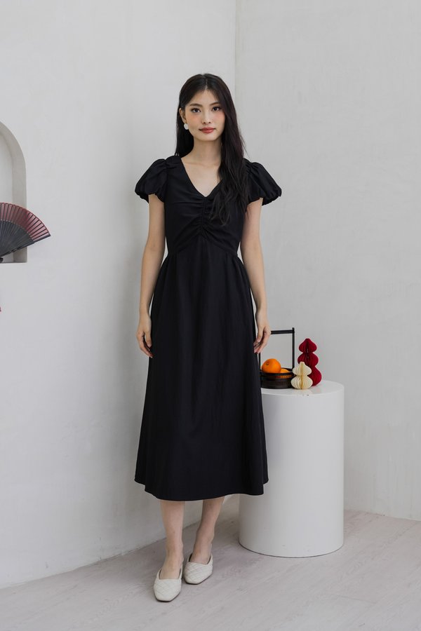 Tabitha Empire Waist Midi Dress In Black (XS)