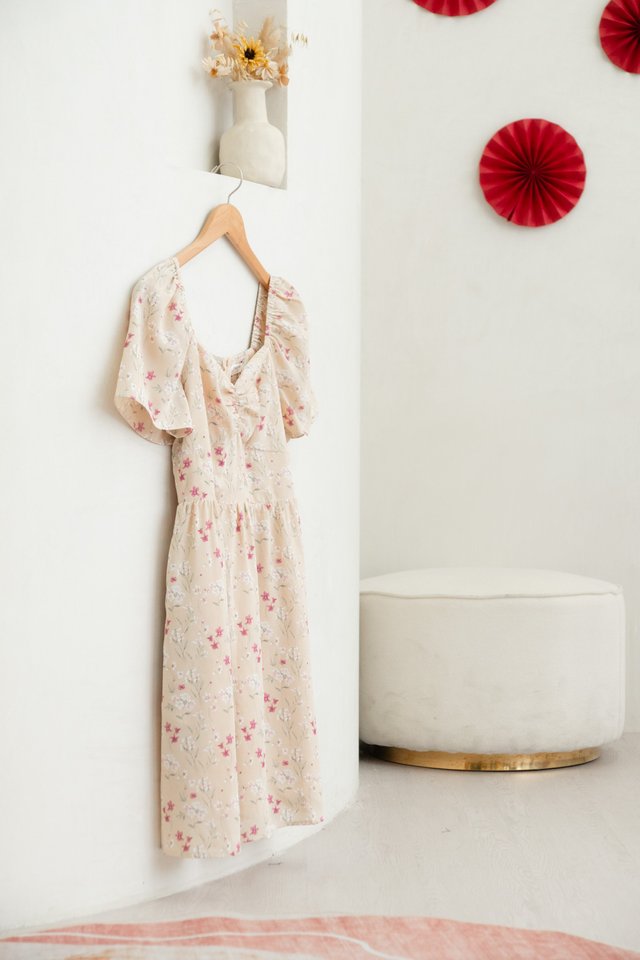 Sylvie Floral Sweetheart Dress In Khaki