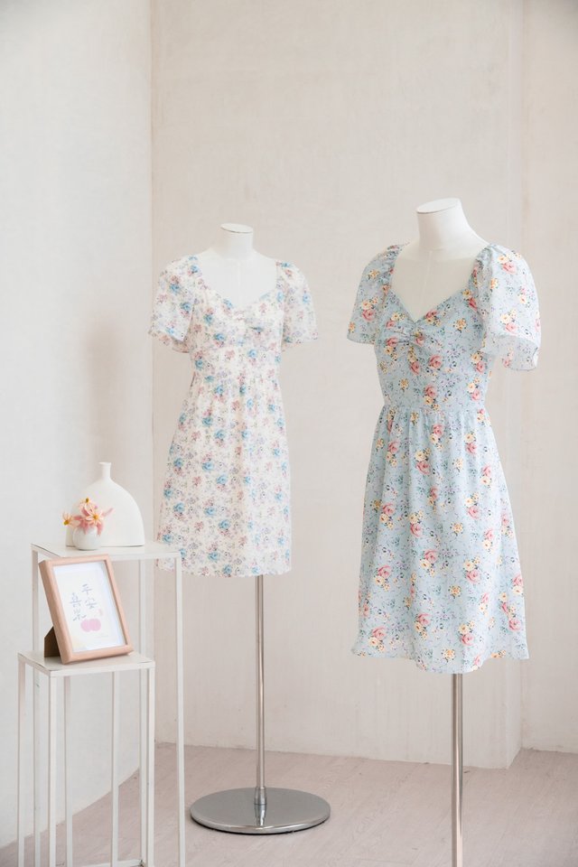 Winnie Floral Sweetheart Dress In Blue