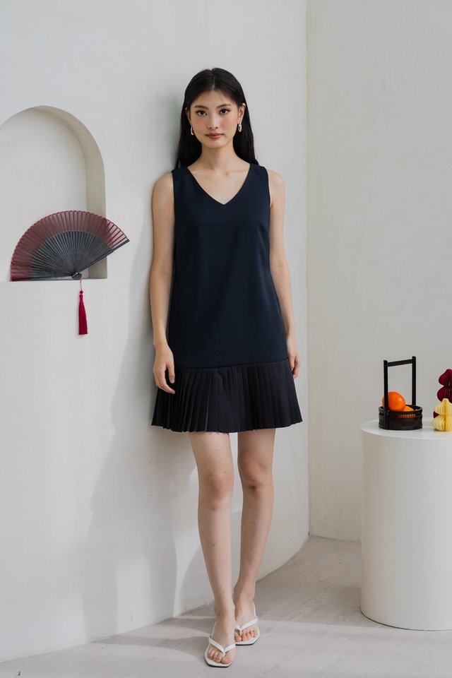 Heather Pleat Hem Dress In Navy