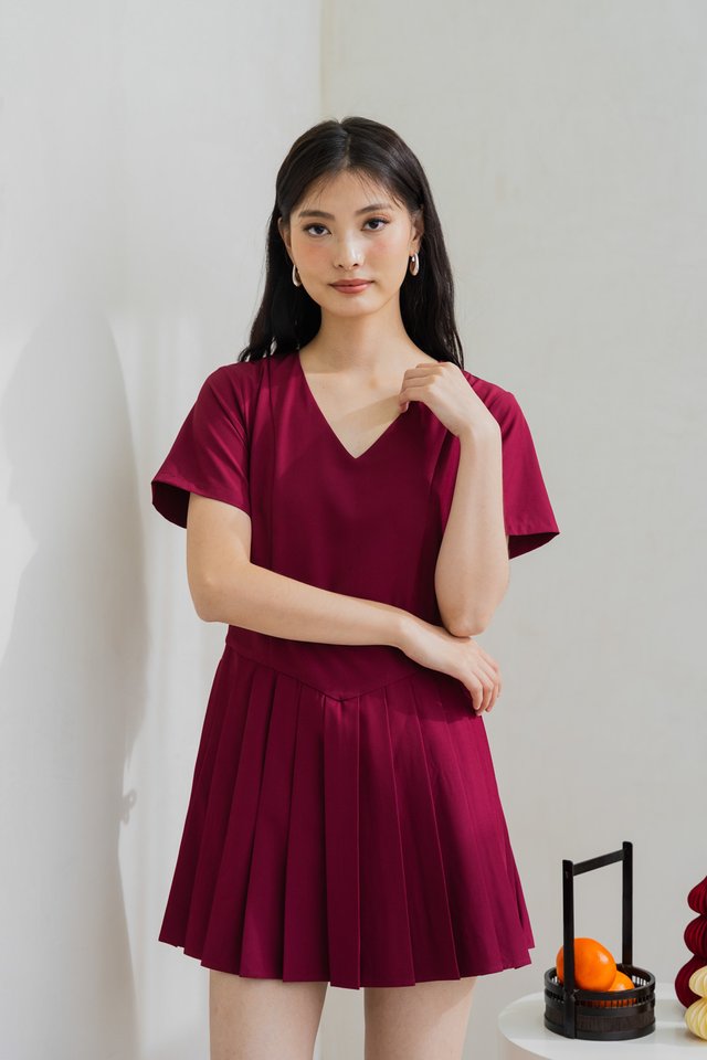 Roslyn Pleated Dress Romper In Wine