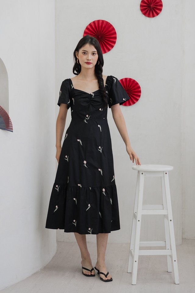 Tinker Tulip Embroidery Midi Dress In Black