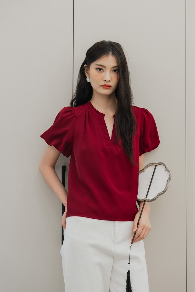 Phea Frilled Mandarin Collar Top In Red