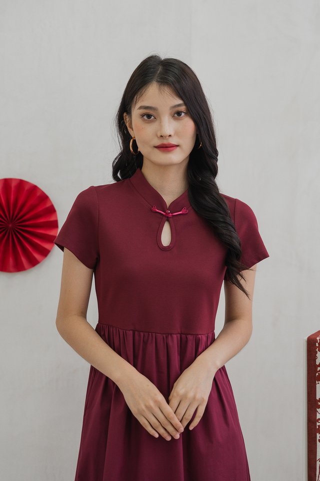 Morgan Mixed Fabric Qipao Dress In Wine