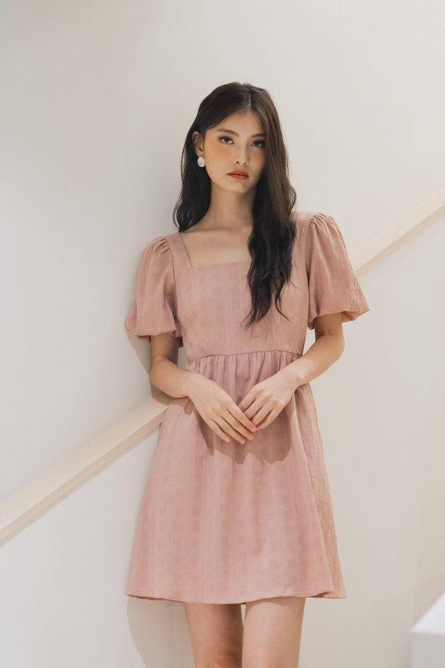 Tika Textured Square Neck Dress In Dusty Pink