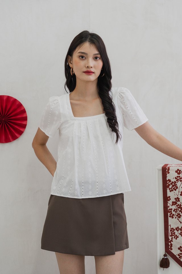 Fern Floral Eyelet Pleated Top In White