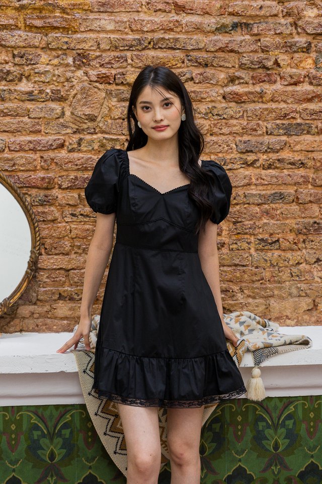 Leighton Empire Waist Lace Hem Dress In Black